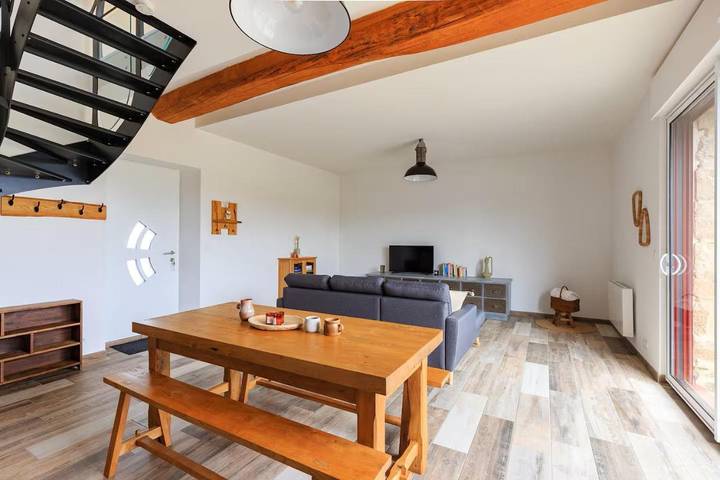 Location de vacances pour 4 personnes, avec terrasse et vue à Ploëzal - 4