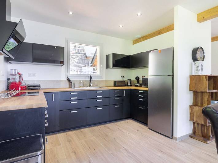 Neues Haus in Grust für 12 Personen, 4 Schlafzimmer, Wifi, Parkplatz, Bettwäsche und Reinigung inkl. in Grust, Nationalpark Pyrenäen