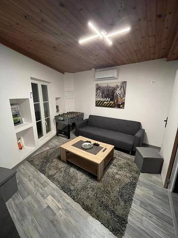 Gîte pour 2 personnes, avec vue sur le lac et vue à Tonneins