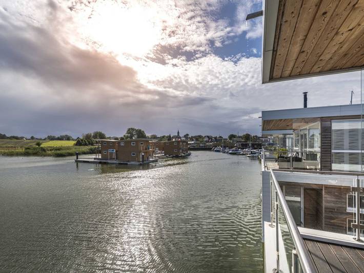 Ferienwohnung für 6 Personen, mit Balkon und Terrasse sowie Sauna und Ausblick in Kröslin - 2