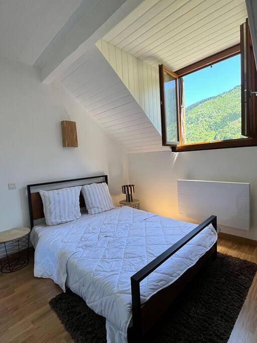 Gîte pour 4 personnes, avec vue, animaux acceptés à Castillon-de-Larboust - 3