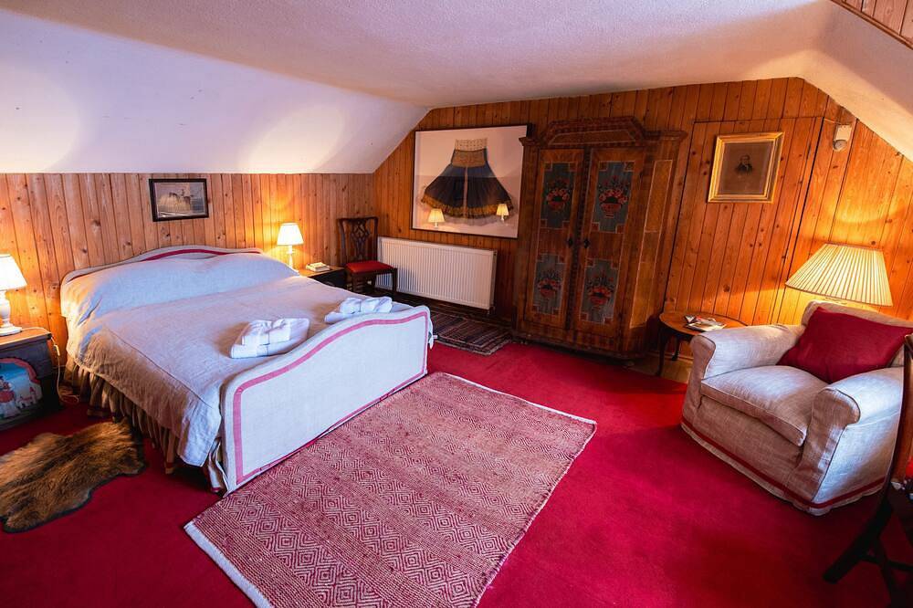 Ganze Wohnung, Sattelzimmer und Studio in Magdalensberg, Klagenfurt-Land
