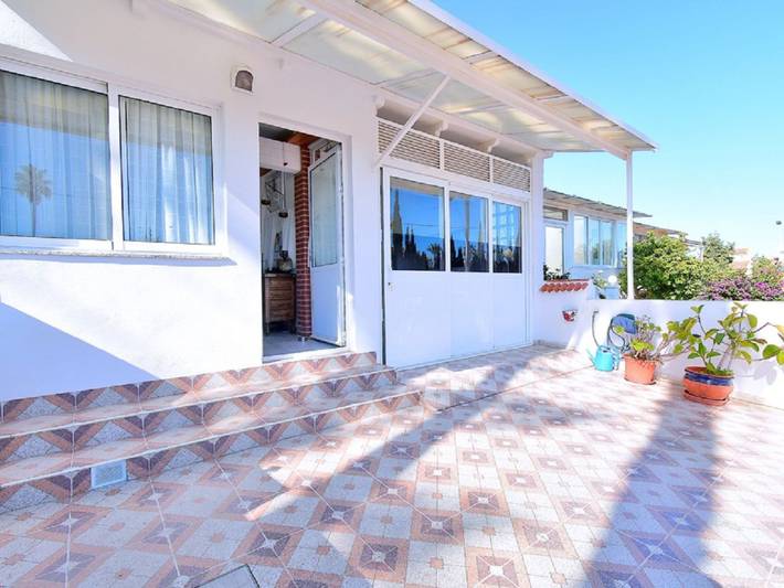 Ferienhaus für 4 Personen, mit Garten und Terrasse sowie Pool - 1