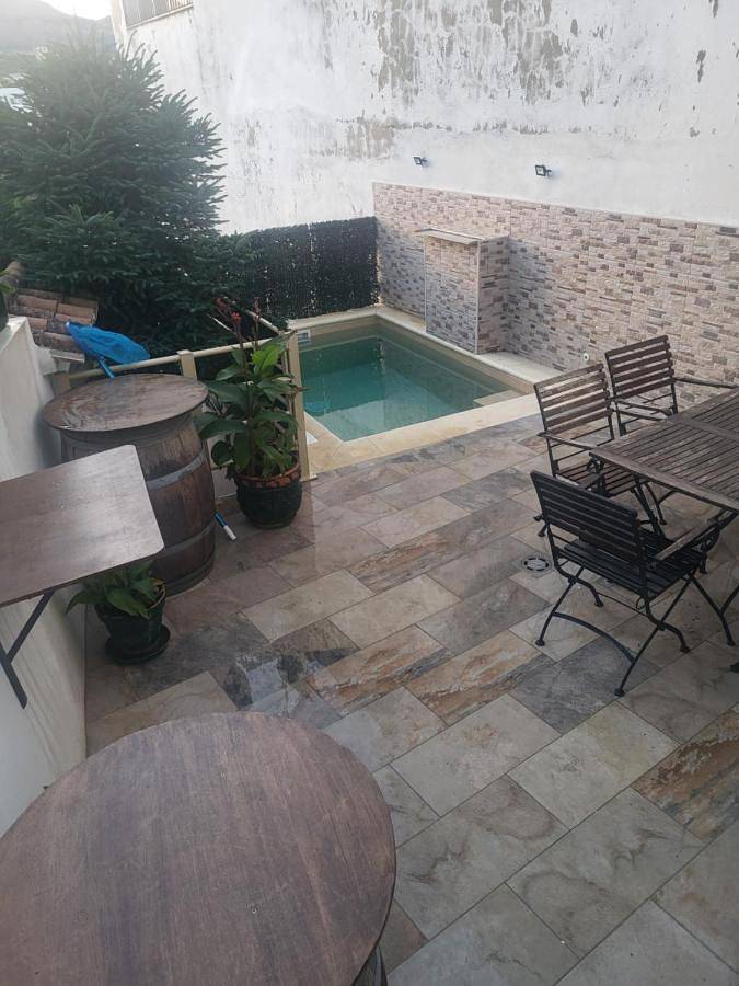 Casa rural para 9 personas, con jardín además de vistas y piscina, Familias con niños en Arriate - 2