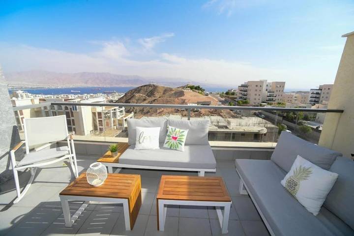 Gîte pour 5 personnes, avec vue ainsi que vue sur le lac et balcon à Eilat - 3