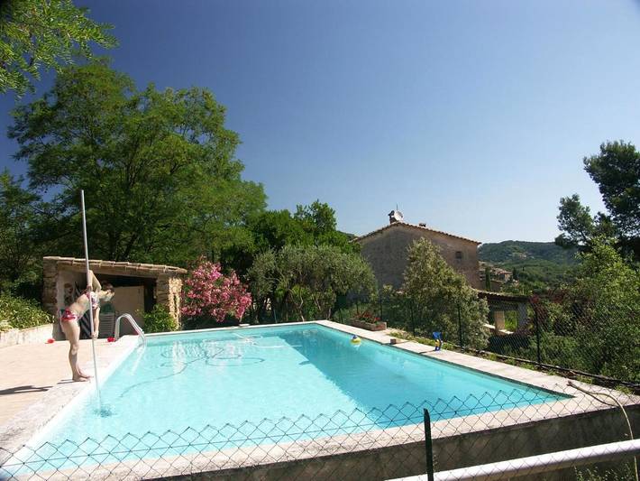 Maison de vacances pour 3 personnes, avec Terrasse et Jardin ainsi que Piscine et Vue