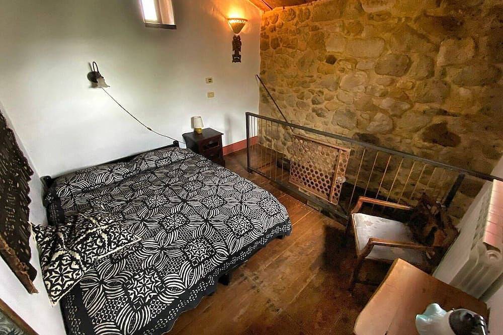 Il Seccatoio - Casa indipendente in pietra con vista sulla valle in Santa Fiora, Provincia di Grosseto