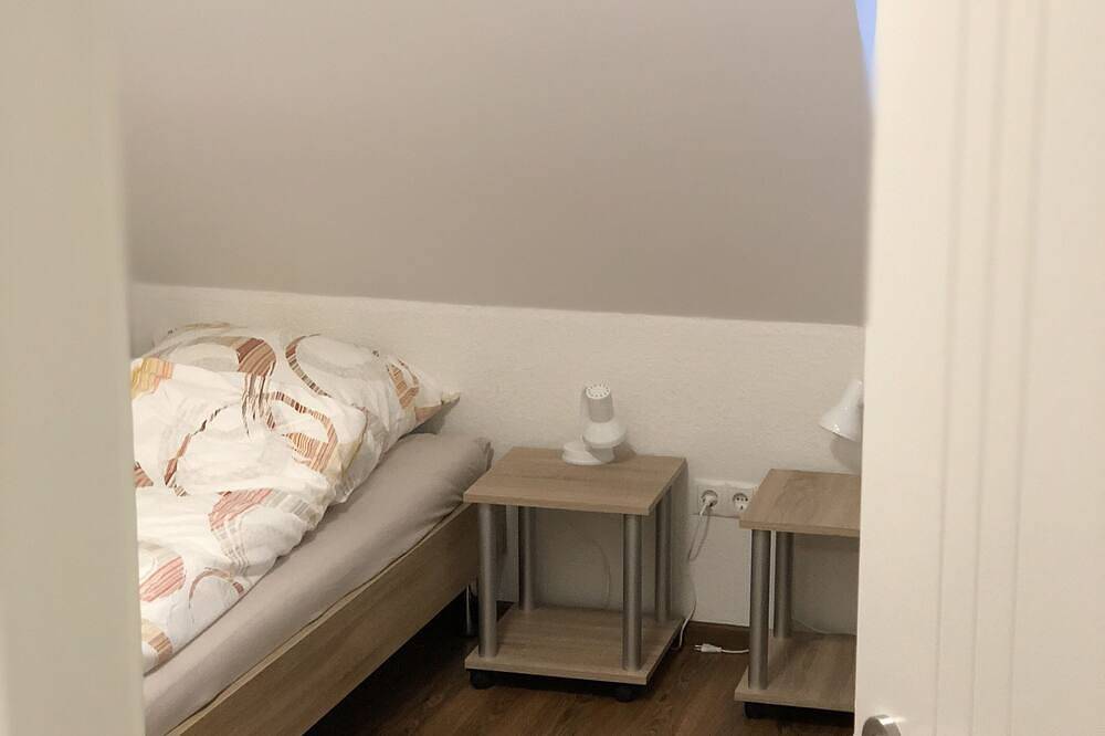 Ganze Wohnung, Wunderschöne Ferienwohnung \"Heideblick\" direkt am Stausee in Thülsfelder Stausee, Friesoythe