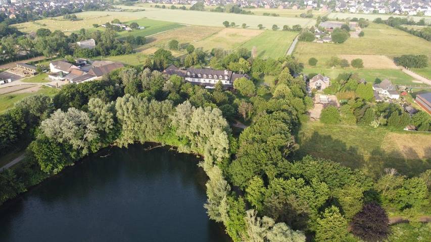 Hotel für 3 Personen, mit Terrasse und Garten sowie Seeblick und Ausblick in Duisburg - 3