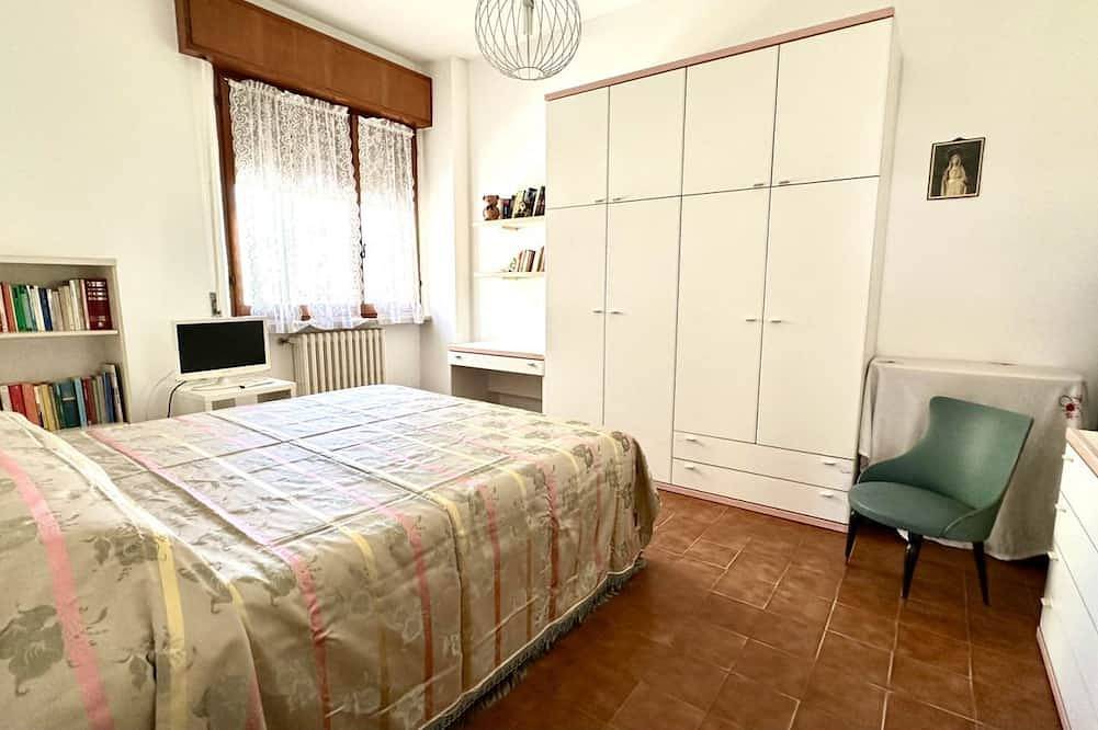 Entire apartment, Se081 - Marotta, three-room apartment 100 meters from the sea in Marotta, Valle del Metauro