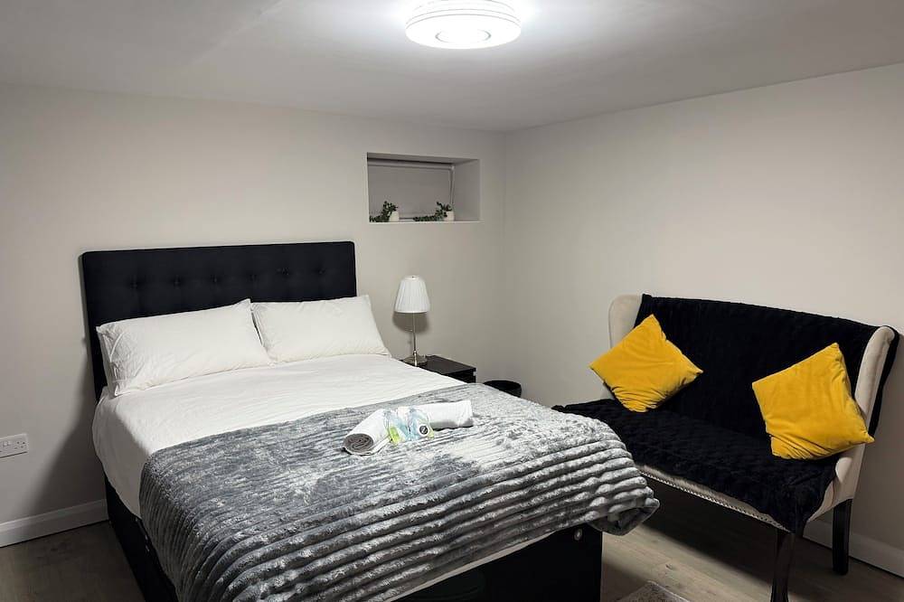 Stylish 1-Bed Apartment | Ideal for 2 Guests in Manchester, Greater Manchester