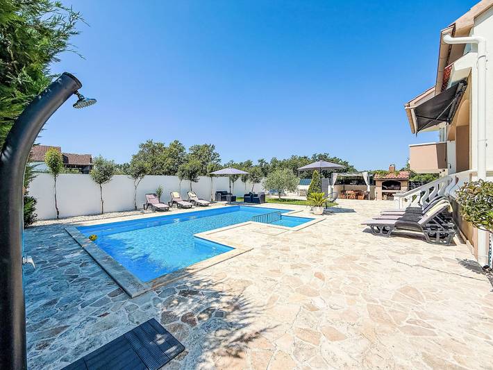 Ferienhaus für 10 Personen, mit Garten in Zadar - 3