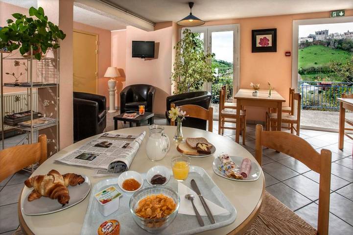 Hôtel pour 2 personnes, avec jardin et terrasse à Saint-Flour - 2