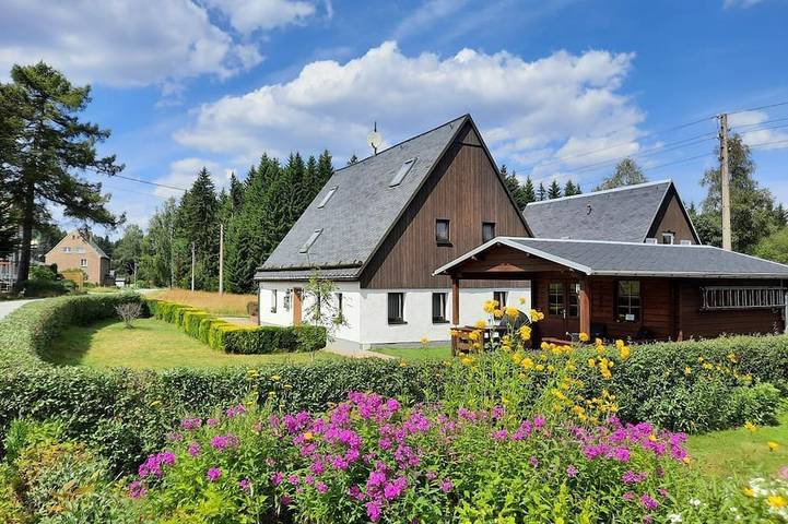 Ferienhaus für 9 Personen, mit Terrasse - 1