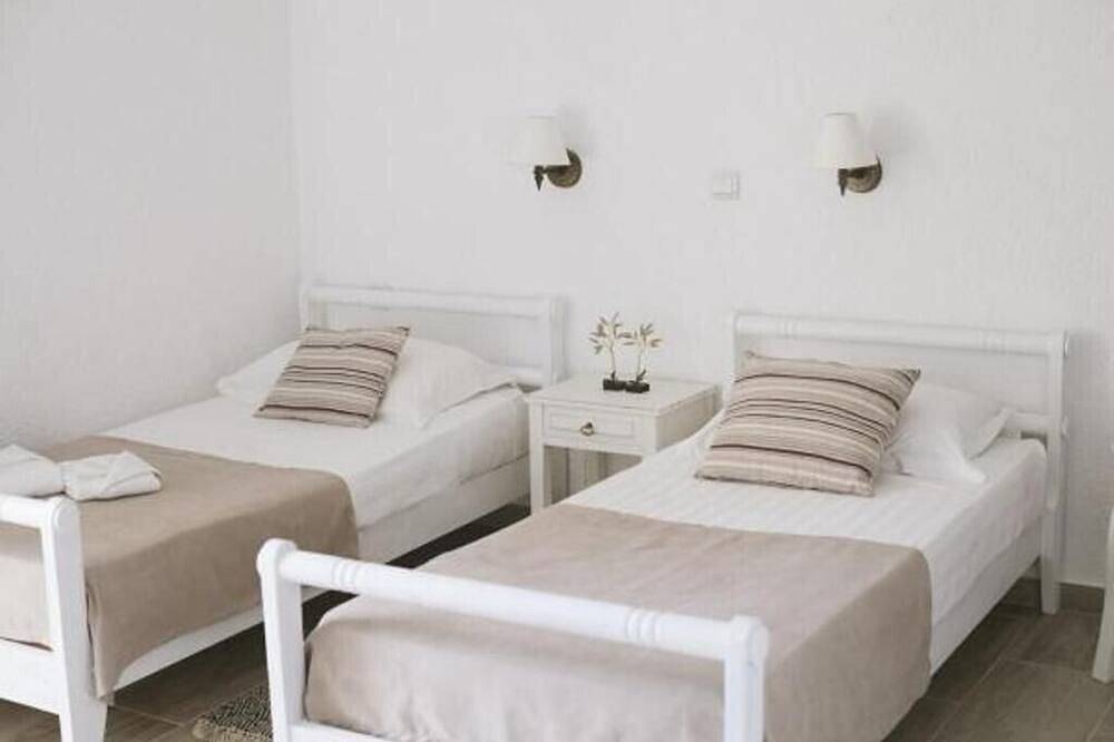 Entire apartment, Elounda George Studios - Studio #1 in Elounda, Lasithi