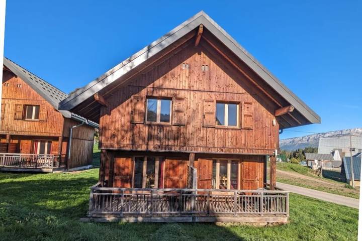 Chalet pour 6 personnes, avec piscine et sauna, adapté aux familles - 1