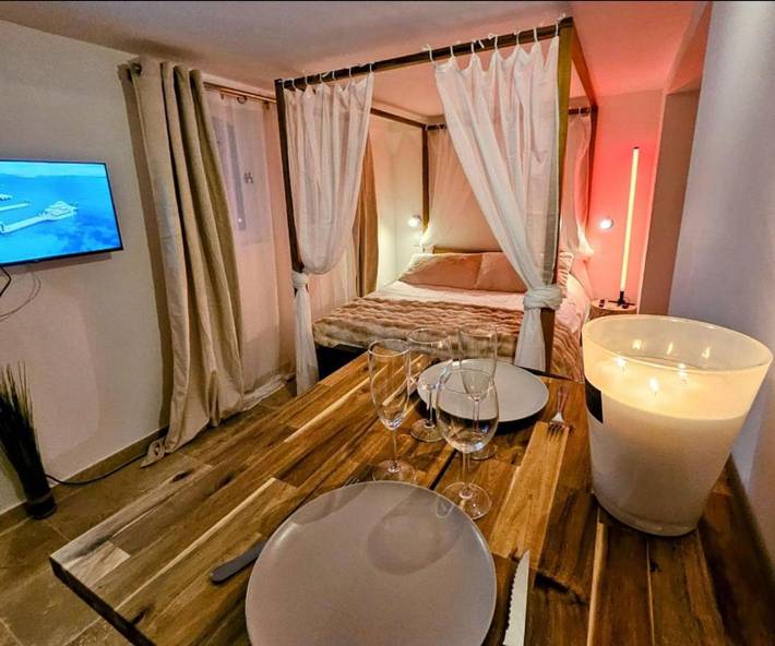 Chambre d’hôte pour 2 personnes, avec Terrasse ainsi que Jardin et Vue