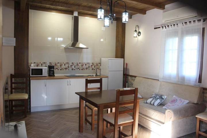 Casa rural para 3 personas, con jardín además de piscina y vistas en Provincia de Badajoz - 4