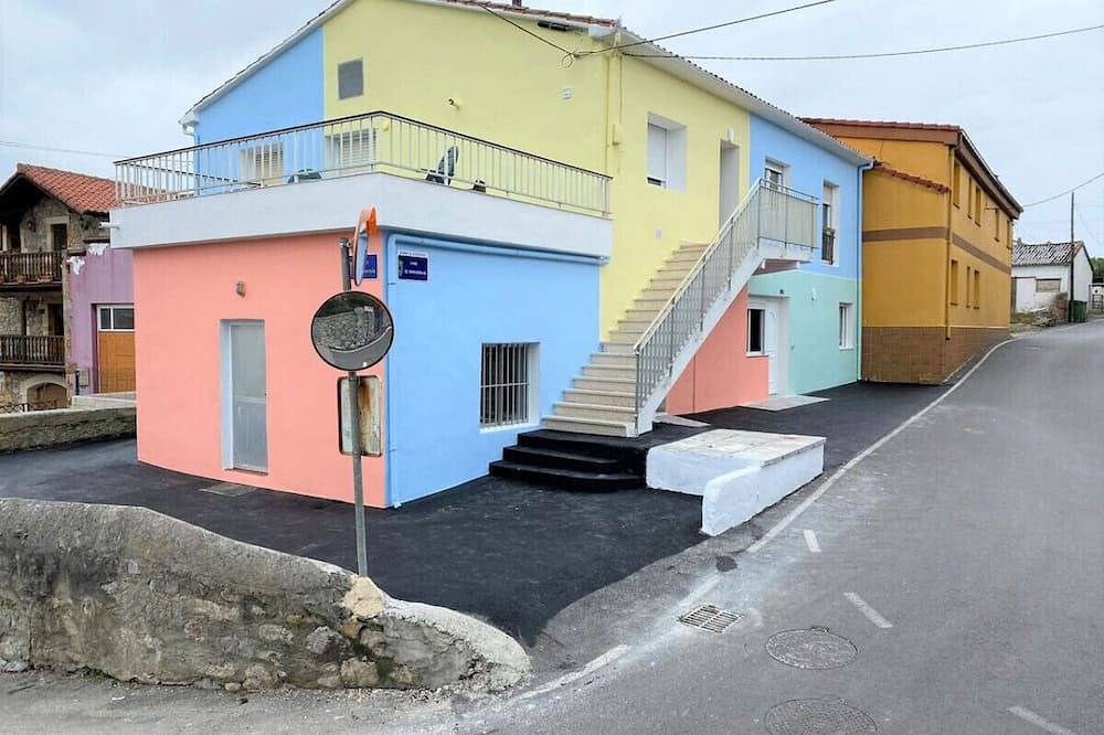 Entire apartment, Apartamento en Ajo - La Casuca de Mariche 12809 in Bareyo, Cantabrian Coast