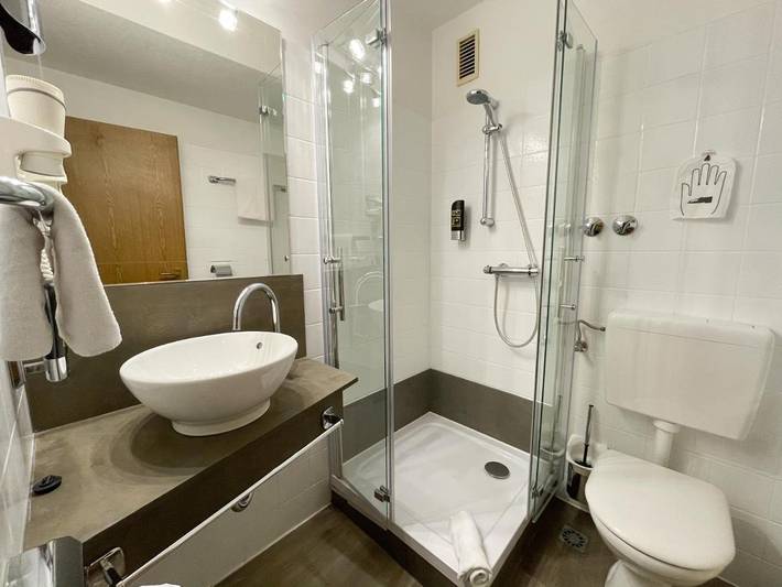 Hôtel pour 4 personnes, avec terrasse, animaux acceptés à Bielefeld - 4