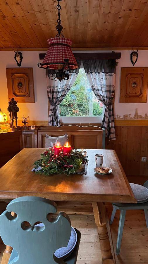Ferienhaus für 4 Personen, mit Balkon und Terrasse sowie Garten und Sauna in Bromskirchen
