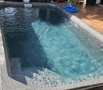 Villa pour 8 personnes, avec piscine et jacuzzi ainsi que terrasse et jardin à Gujan-Mestras