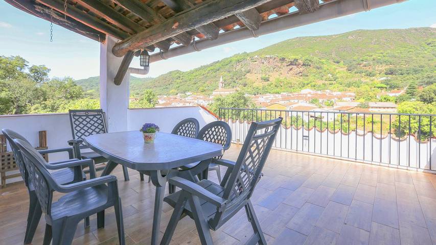 Chalet para 11 personas, con piscina en Sierra de Huelva - 2