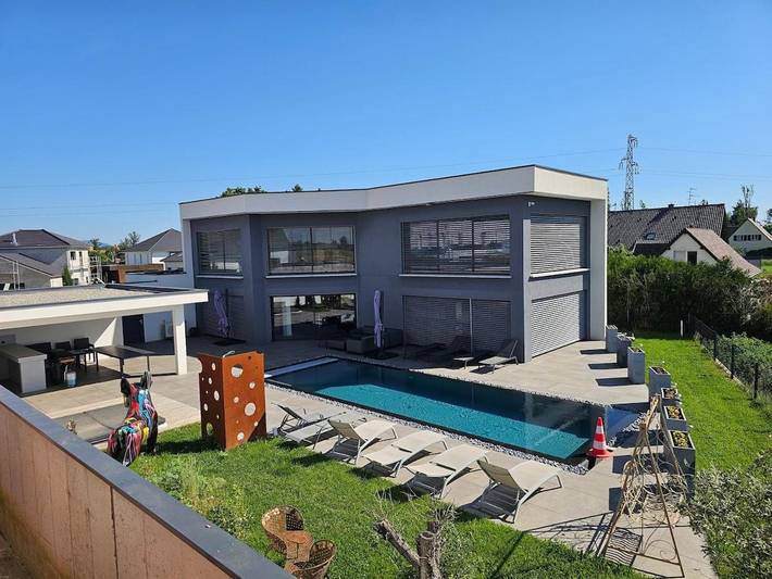 Location de vacances pour 10 personnes, avec jacuzzi ainsi que piscine et jardin dans Raedersheim