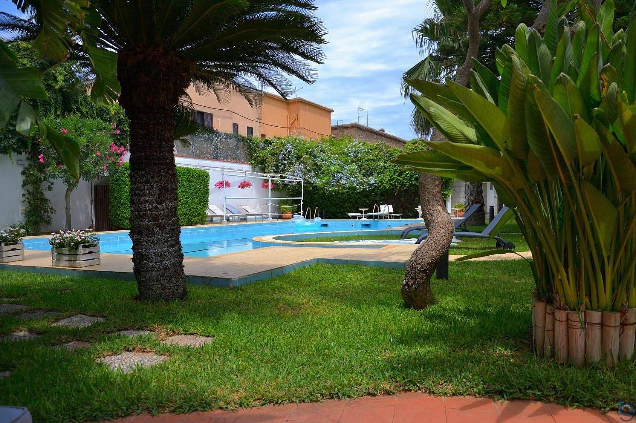 Twin Room in Mondello, Palermo