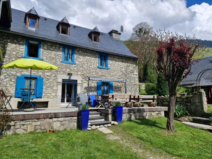 Location de vacances pour 3 personnes, avec jardin ainsi que terrasse et vue à Bordères-Louron - 3