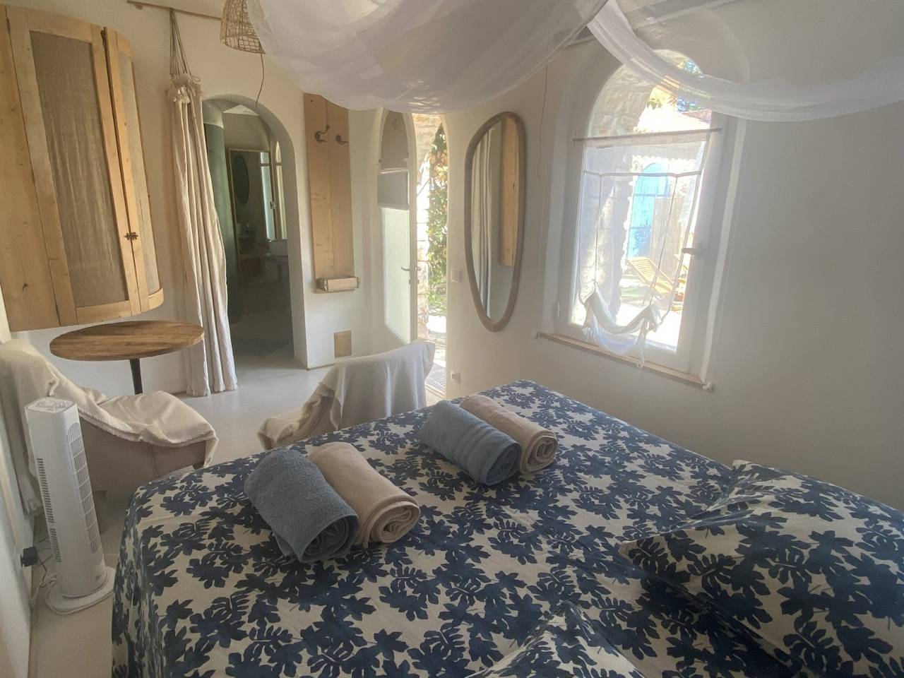 Le Patio aux Oiseaux - Chambre La Mouette Rieuse in La Ciotat, Région de Marseille