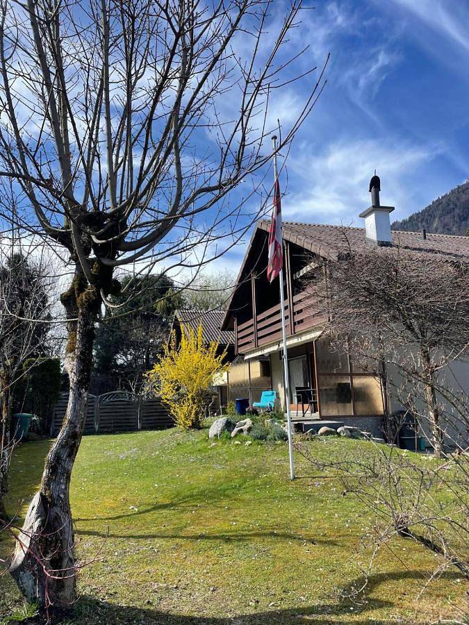 Three-Bedroom House in Interlaken, Lake Thun