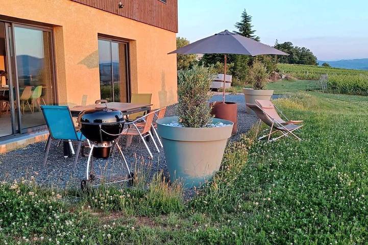 Location de vacances pour 6 personnes à Saint-Germain-Nuelles