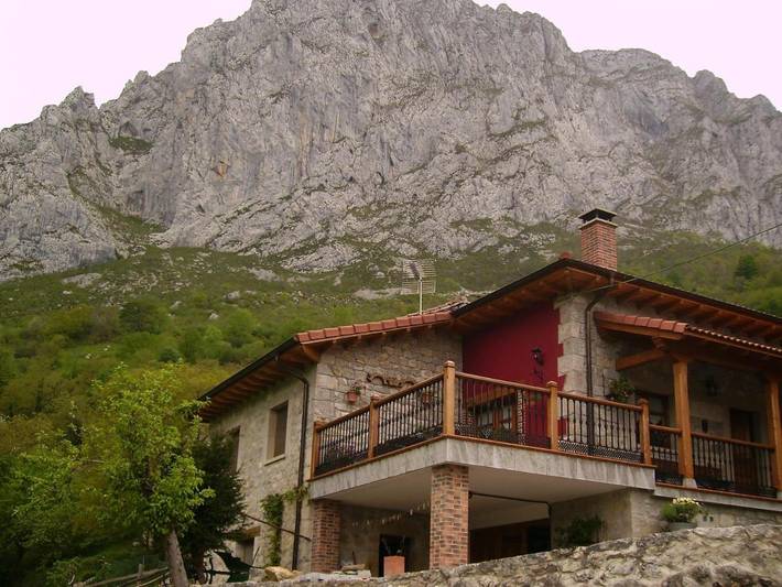 Casa de vacaciones para 8 personas, con vistas y balcón en Parque Natural de Ponga - 3