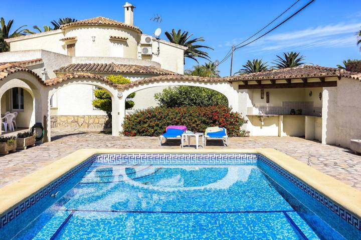 Ferienhaus für 8 Personen, mit Terrasse und Garten in Dénia - 4