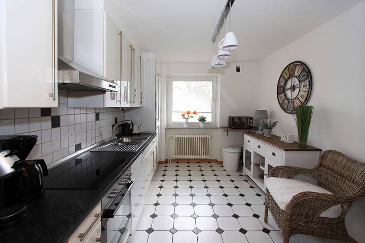 Ferienwohnung für 4 Personen, mit Terrasse und Whirlpool sowie Sauna und Garten in Behrensdorf - 3