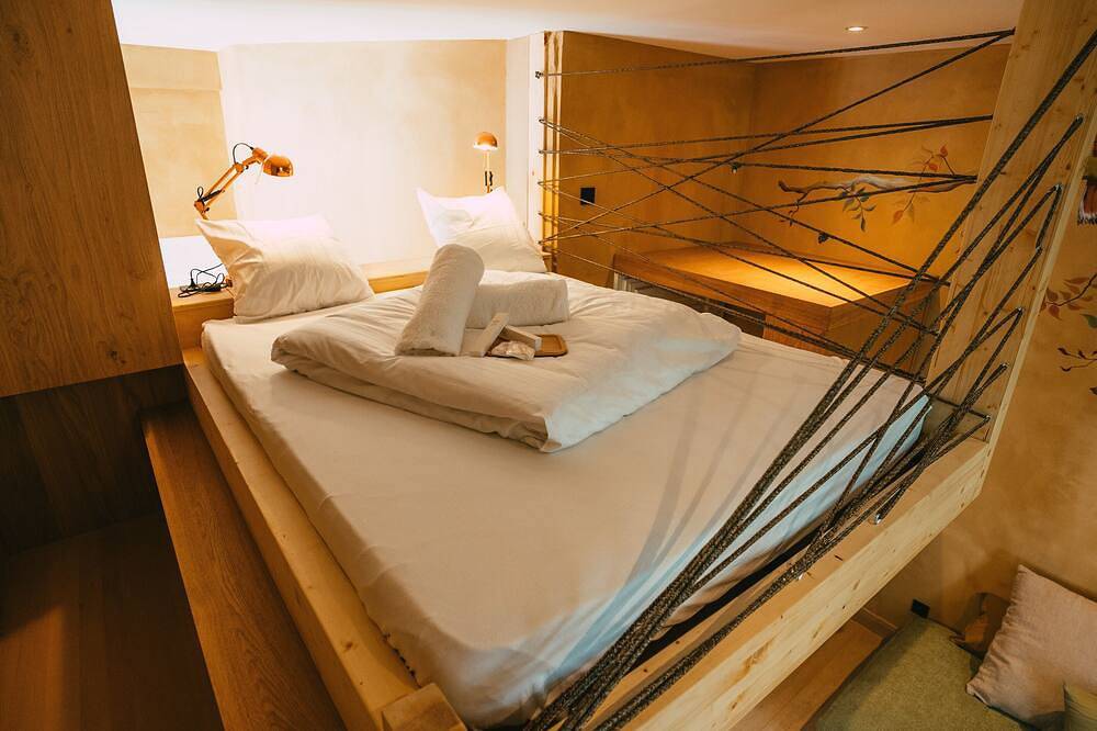 Entire apartment, Le Perchoir I Charming one-roomed flat with balcony in Guebwiller, Parc naturel régional des Ballons des Vosges