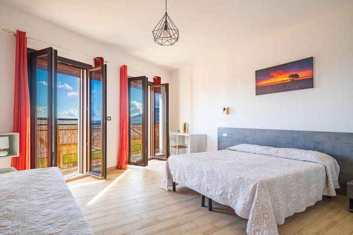 Appartamento per 3 persone, con balcone in Sardegna Est