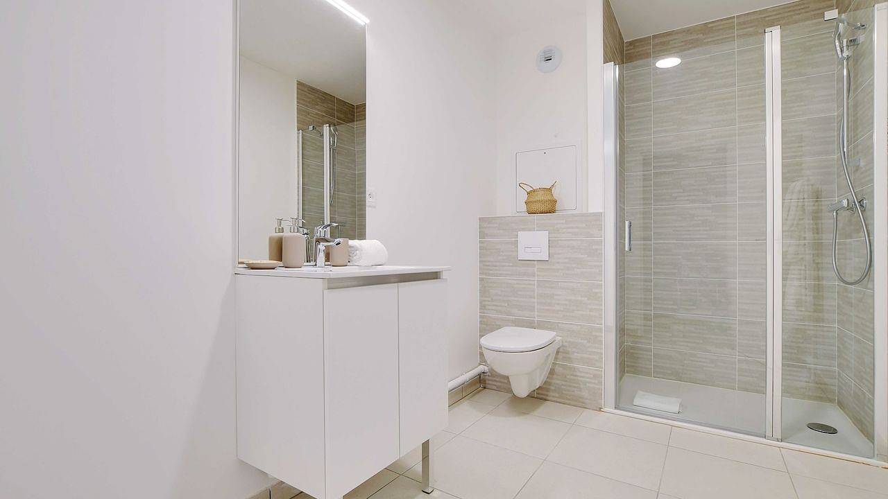 Appartement de vacances entier, Ferienwohnung mit Schlafzimmer in Suresnes in Suresnes, Hauts-de-Seine