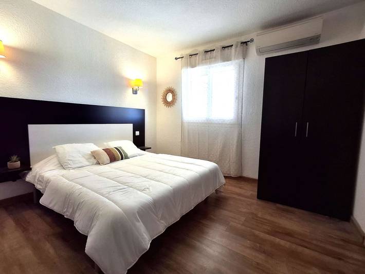 Gîte pour 2 personnes, avec piscine à Saint-Florent - 4