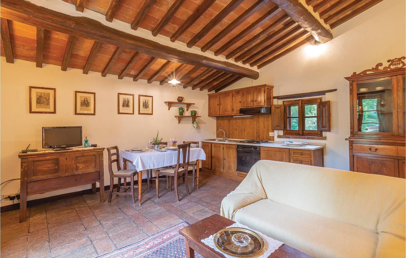 Geheel vakantieappartement, Appartement in Cortona met parkeerplaats, zwembad en internet in Cegliolo, Provincie Arezzo