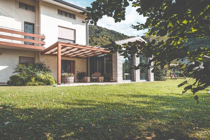 Location de vacances pour 4 personnes, avec piscine ainsi que jardin et vue, animaux acceptés à Follina - 4