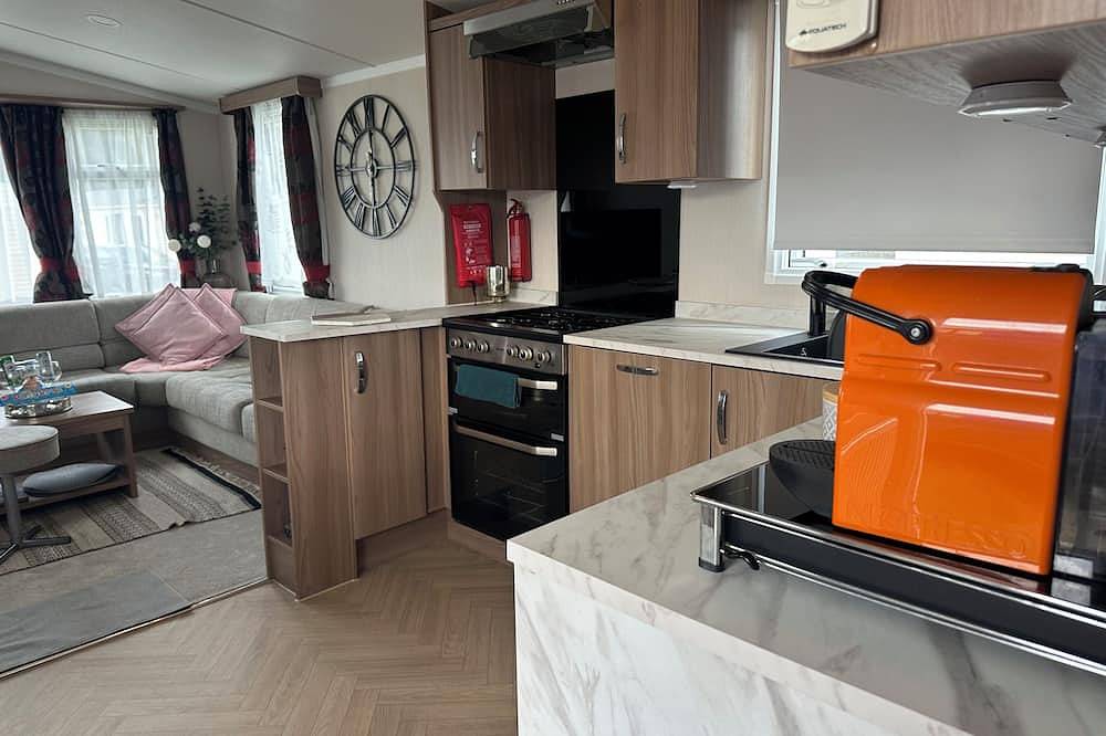 Deluxe 3 bedroom caravan in Haven's Seton Sands Holiday Village,Wifi in Edinburgh and Lothian