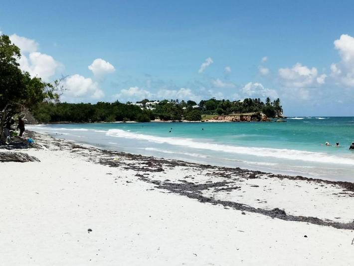 Gîte pour 4 personnes, avec piscine et jardin dans Plage de Saint-Félix - 2