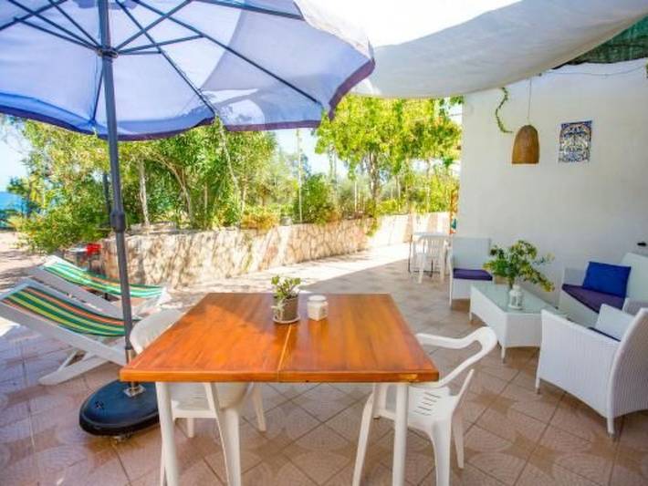 Appartamento per 5 persone, con Terrazza e Giardino nonché Panorama a Pollina