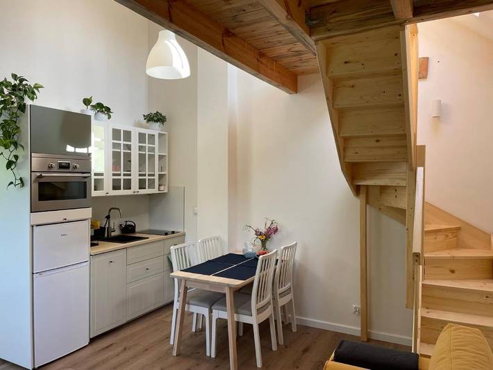 Apartament wakacyjny dla 4 osób, z ogród, Dla rodziny w Wiele