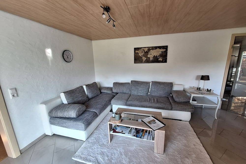 Ganze Wohnung, Ferienwohnung Nadine Garten in Rickenbach, Südschwarzwald