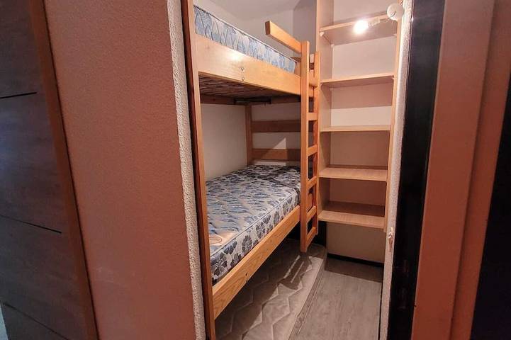 Gîte pour 5 personnes, avec balcon dans Station De Luchon Superbagnere - 2