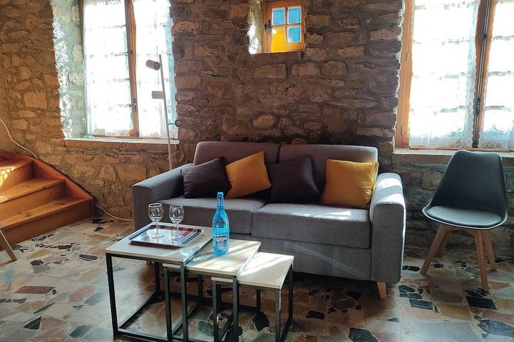 Location de vacances pour 3 personnes, avec jardin, animaux acceptés à Quézac - 3