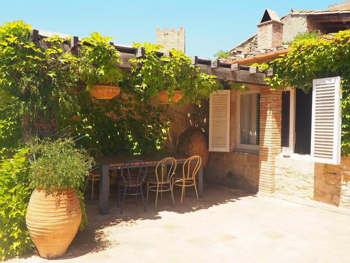 Casa rural para 6 personas, con Jardín en Serra de Daró